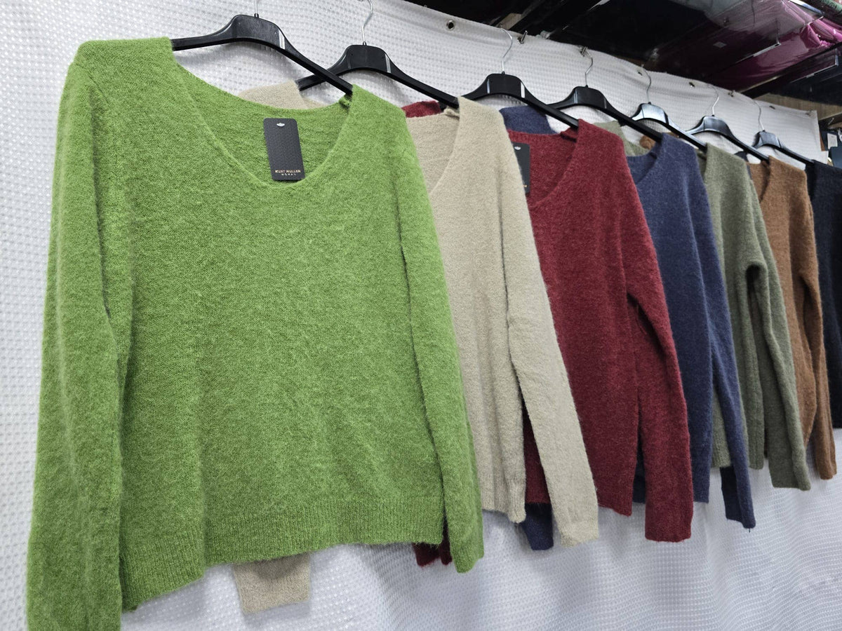 V Neck Alpaca Soft Touch Knit: Fuschia pink